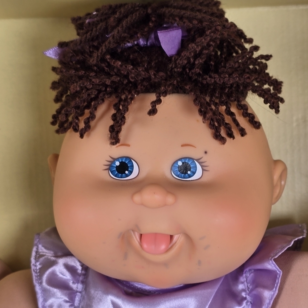 NIB Cabbage Patch Doll 25th Anniversay Premier Edition Baby Gracie AMattie 2008 - Picture 3 of 10
